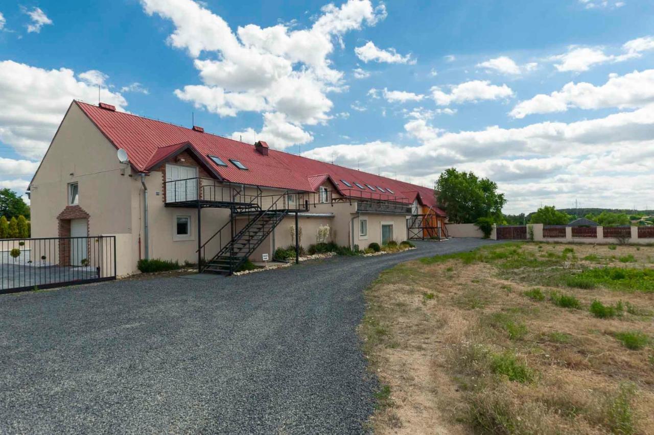 Vehlovice Apartments Mělník Exterior foto