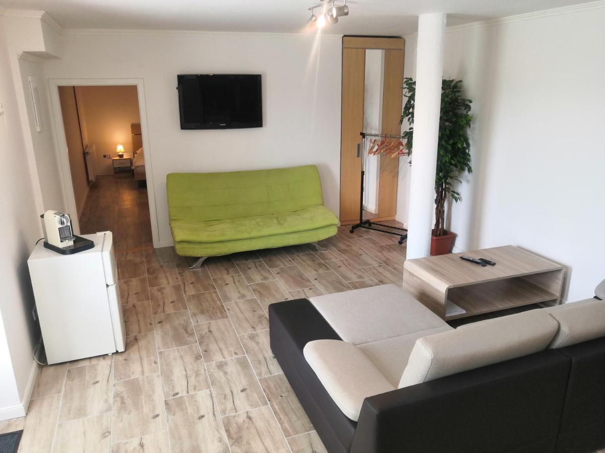 Vehlovice Apartments Mělník Exterior foto